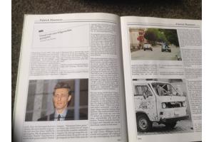 Jaarboeken (16stuks ) van 1988 tot 2003 in het Nederlands