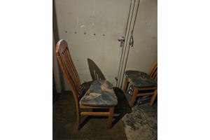 eettafel met 4 stoelen, massief eiken 85 x 145/195