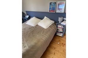 2 persoons bed: frame en bodem (200x180)