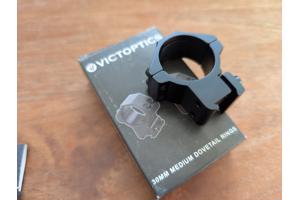 Dempers, Kijkertje en geweerriem.