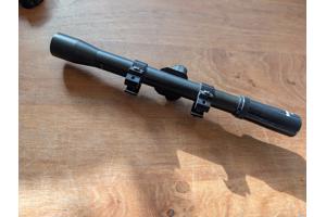 Dempers, Kijkertje en geweerriem.