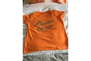 2 dames t.shirts voor koningsdag