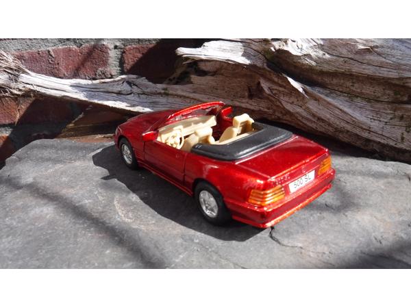 Welly Mercedes cabrio SL 500