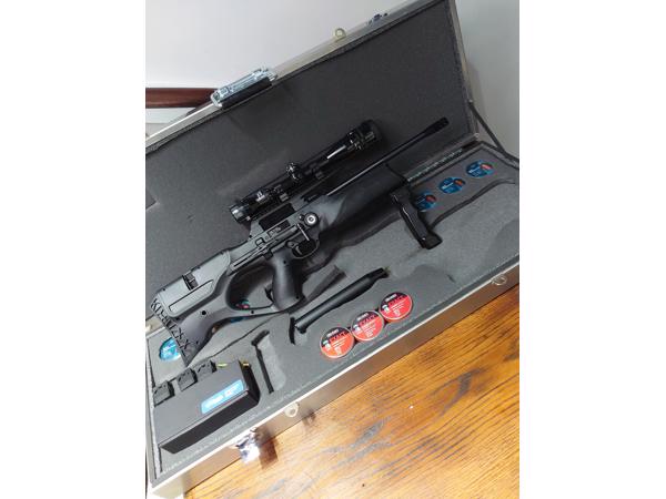 Walther Reign M2 pcp bullpup en veel accessoires