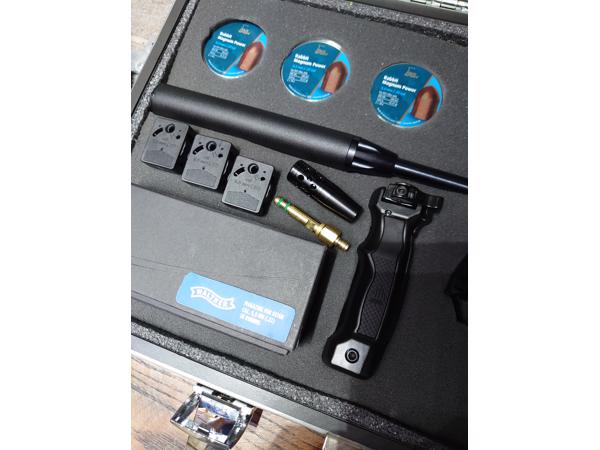 Walther Reign M2 pcp bullpup en veel accessoires