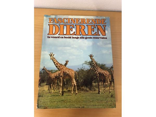 Natuurboeken en tuinboeken diversen. Dier , tuin en natuur