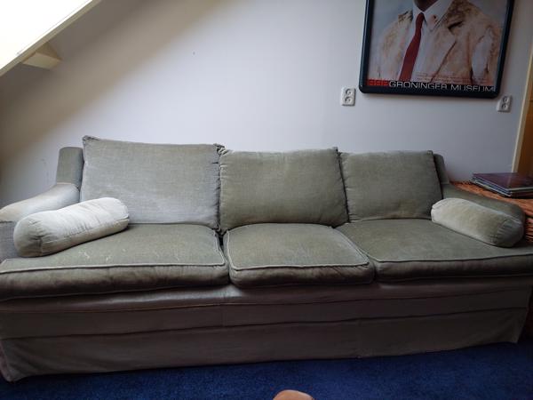 Groene velours driezitsbank