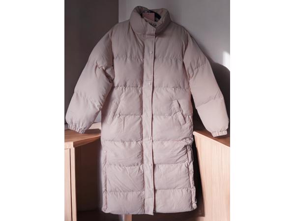 White Icy lange winterjas roze XS / 34 (Let op heeft 1 manke