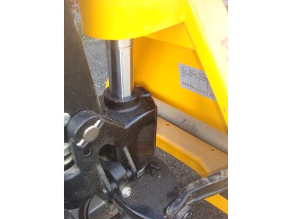 Palletwagen Pompwagen weegschaal 2500kg 115cm Dubbel Voorwie