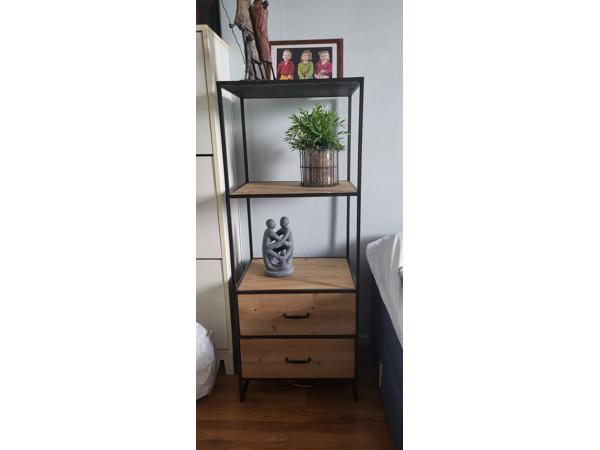 Bijzettafel en kastje