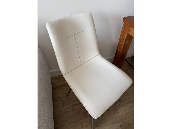 4 witte eetkamer stoelen