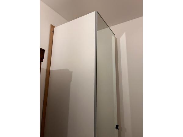 Ikea hang kast met spiegel