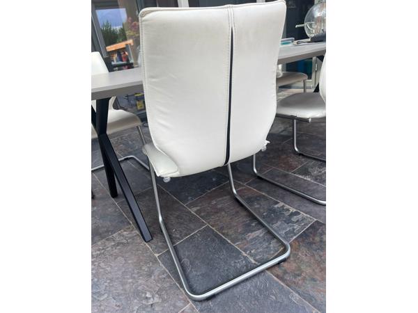 4 witte leren eetkamerstoelen