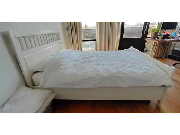 Ikea Hemnes bed 140 x 200 vintage model, frame + lattenbodem