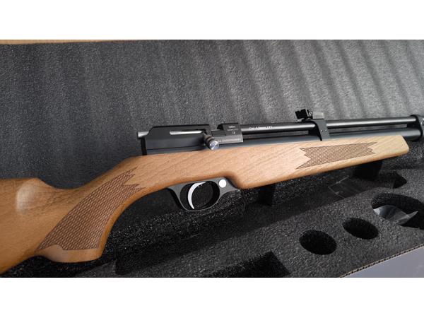 Te Koop een nieuwe Diana Stormrider pcp buks in 0.177 4.5mm.