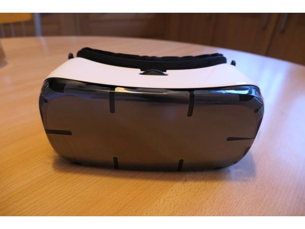 Samsung Gear VR virtual reality headset