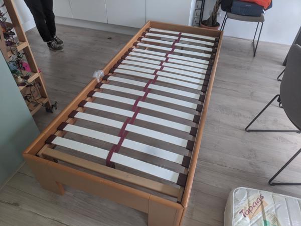 vrije tijd Moreel luisteraar Extra lang houten bed 220x90 cm incl. lattenbodem en matras in Delft - Huis  en Inrichting, Slaapkamer - Markanda