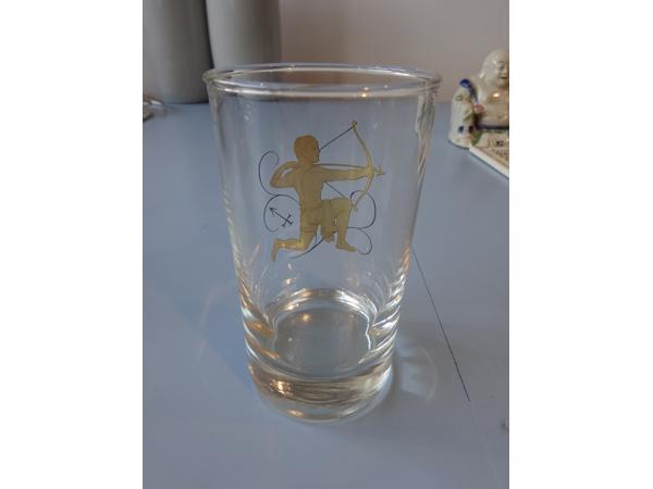 Glas boogschutter sterrenbeeld pijl boog