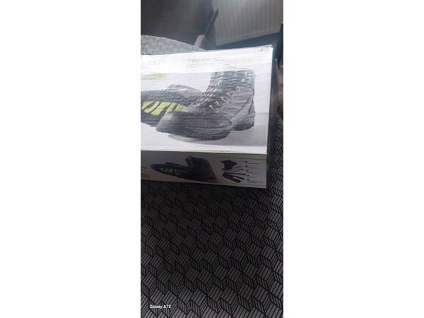 Trekking schoenen goede wandelschoenen