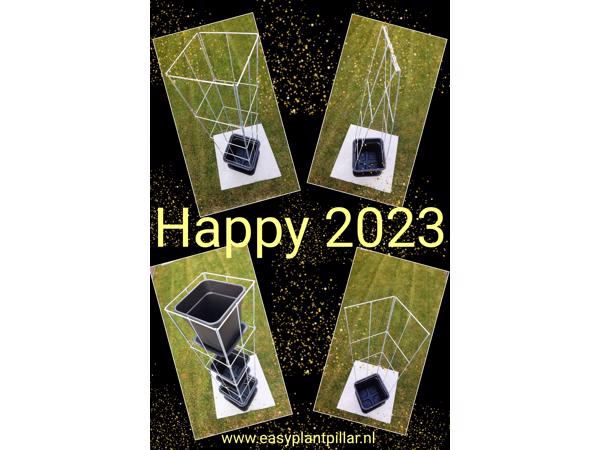 AARDBEIEN TOREN KLIMPLANTENREK etagère