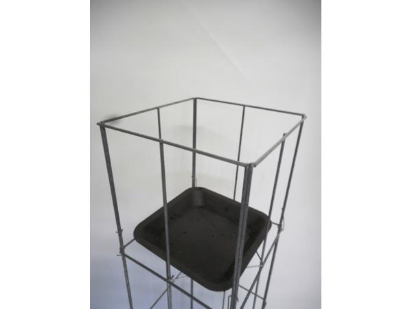 AARDBEIEN TOREN KLIMPLANTENREK etagère