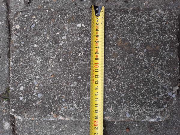 20x30cm  tuintegels,  120stuks, ruim 8m2