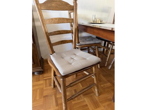 Eetkamer tafel en 4 stoelen