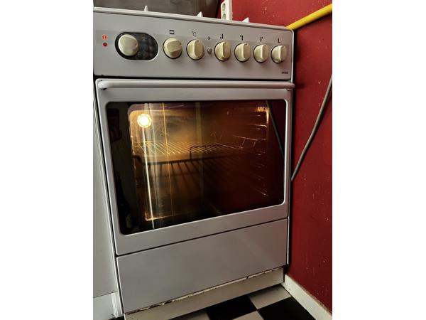 ATAG gasfornuis met oven en grill.