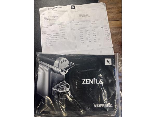 Te koop: nette Nespresso koffiemachine Pro Zenius ZN100 koff