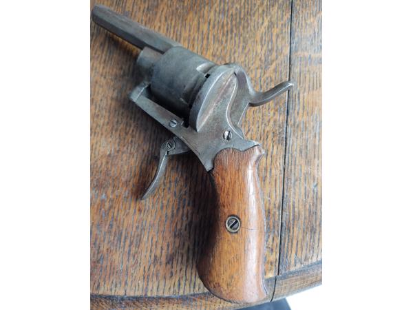 Penvuurrevolver . volkomen legaal