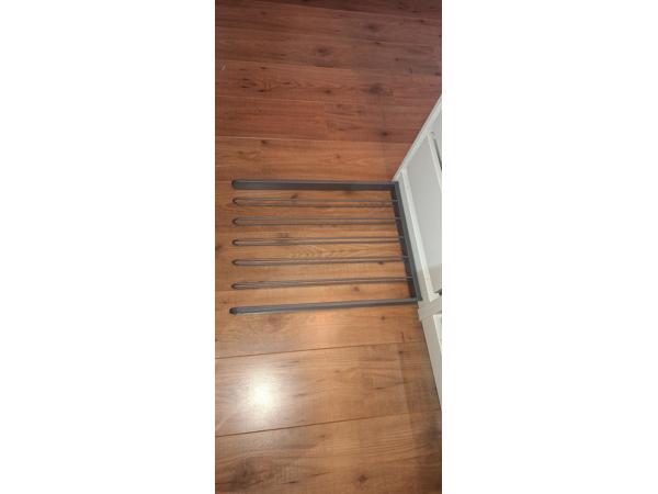 Uittrekbare broekhanger, donkergrijs voor Ikeakast