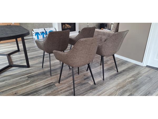 4 mooie eethoekstoelen met armleuning van kunstleer