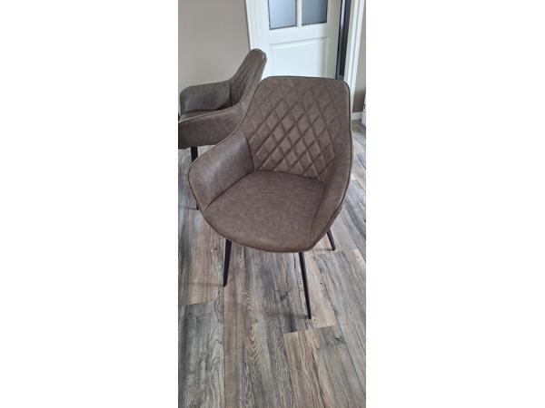 4 mooie eethoekstoelen met armleuning van kunstleer