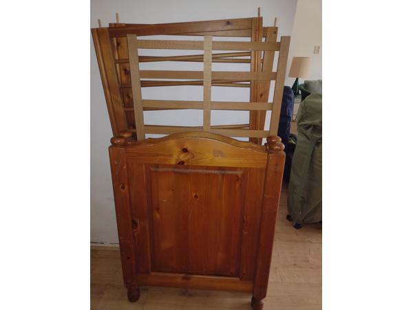 Houten kinderbed