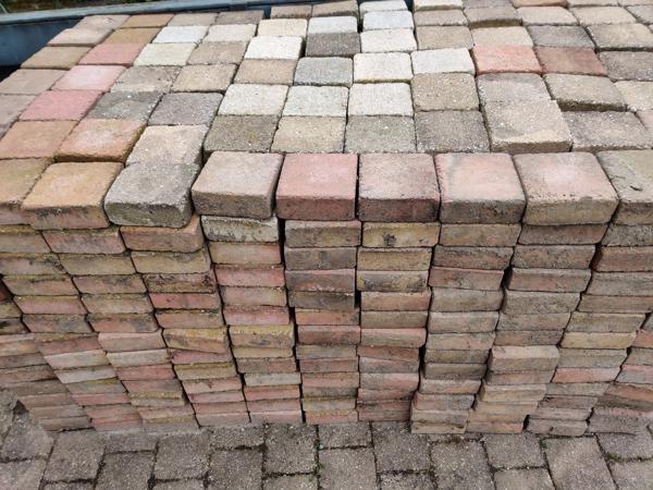 Tuin (sier-)tegels 15x15cm 30+m2 (of deel hiervan)
