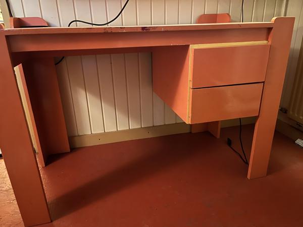 bureau voor kinderkamer