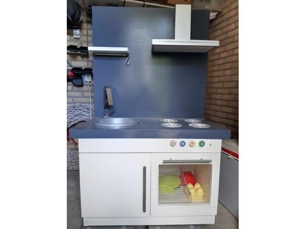 speelkeuken van mdf met verlichting