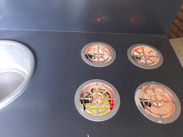 speelkeuken van mdf met verlichting