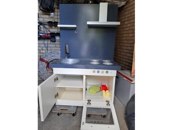 speelkeuken van mdf met verlichting