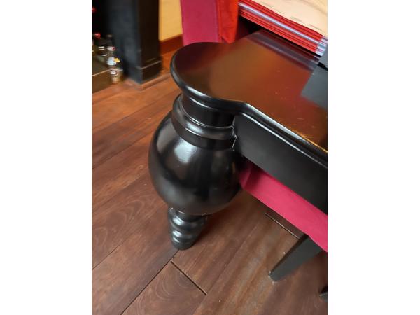 Eethoek (tafel en 6 stoelen)