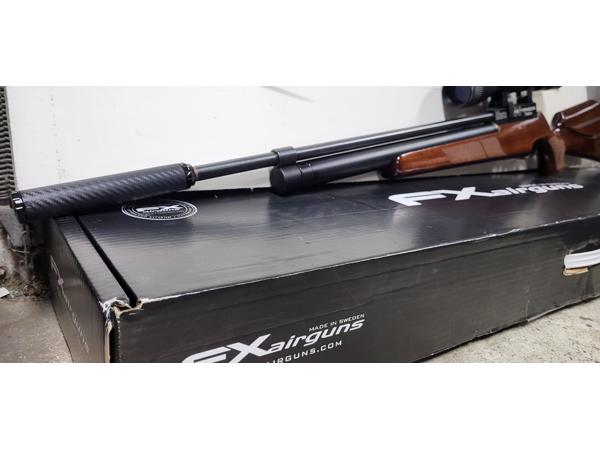 Nette fx tyfoon 5.5 mm met kijker 4-16x40 aoeg