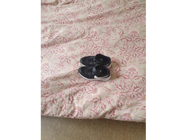 Kinderschoenen maat 30 in zeer goede staat