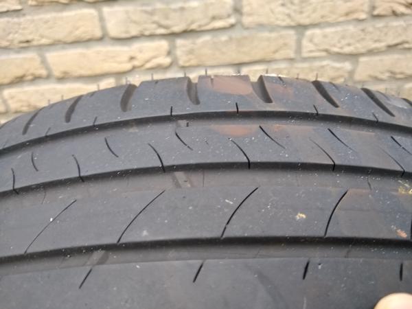 DEZENT-F 15 inch velgen met banden 4x108