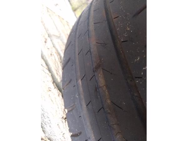 DEZENT-F 15 inch velgen met banden 4x108