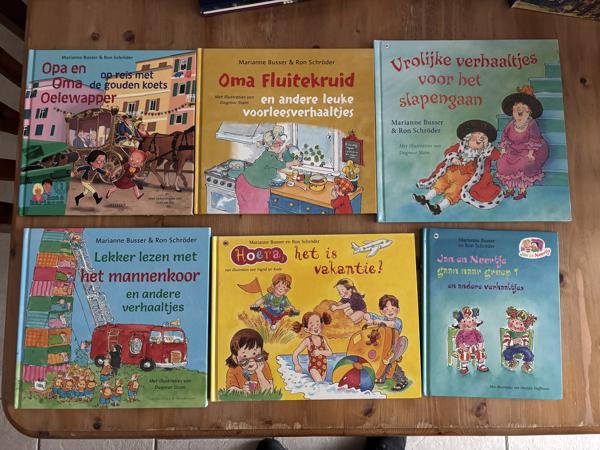 Opa en oma Oelewapper op reis met de gouden koets ( Busser S