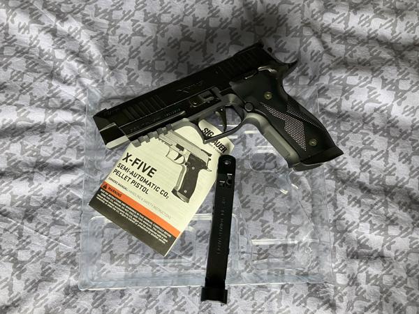 SIG Sauer X-FIVE / black / 4,5 mm .177 CO2