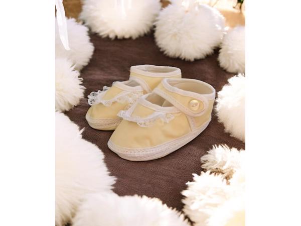 Junior Joy Babyschoenen Geel Met Kant