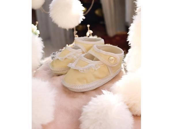 Junior Joy Babyschoenen Geel Met Kant