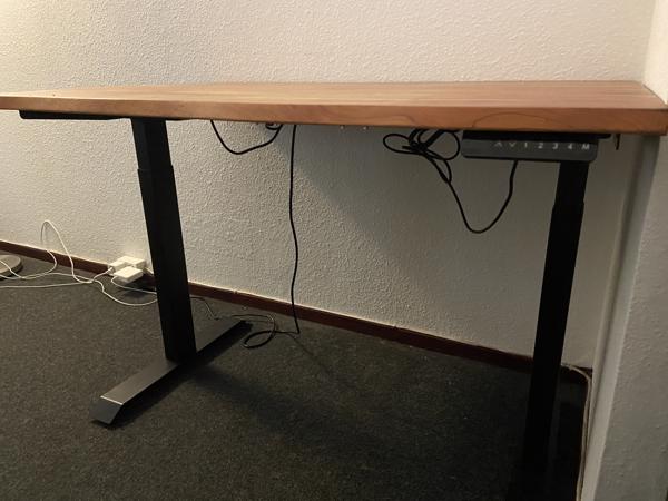 Tafel elektrisch zit-sta bureau Solido massief Eiken