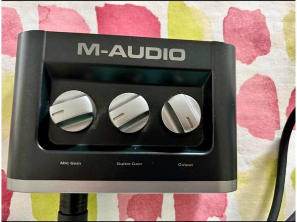 studio microfoon en M-Audio